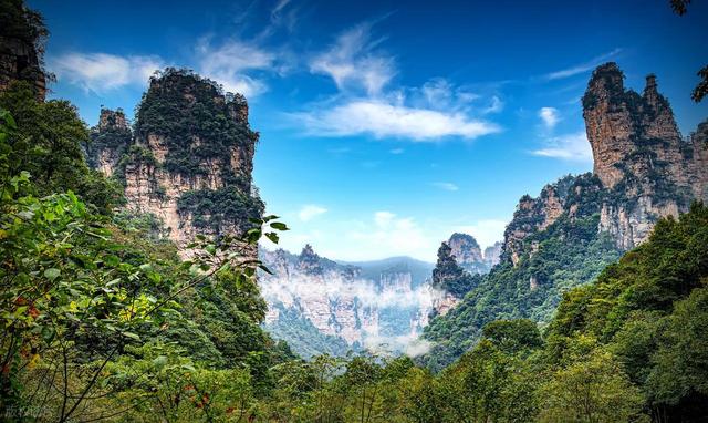 强烈建议！5 月一定要去一次张家界！不愧是中国必看奇峰之一！