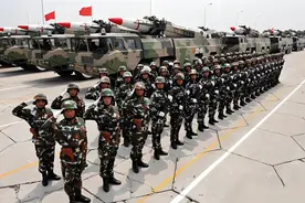 团长和师副参谋长谁大？看完你就明白了图片