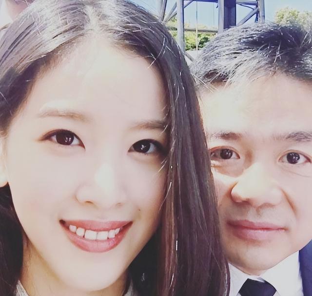 钱多也没什么用？51岁刘强东对大儿子的“亏欠”，至今都难以弥补