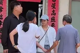 全红婵回迈合村了，爷爷奶奶高兴得合不拢嘴，妈妈悄悄的抹眼泪图片