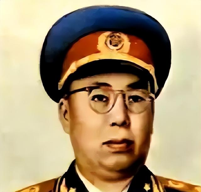 55年毛主席拒绝大元帅军衔，笑问周总理：你的元帅军衔还要不要评