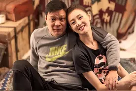 范志毅三任老婆个个貌美如花，一个空姐，一个模特，老三是名演员图片