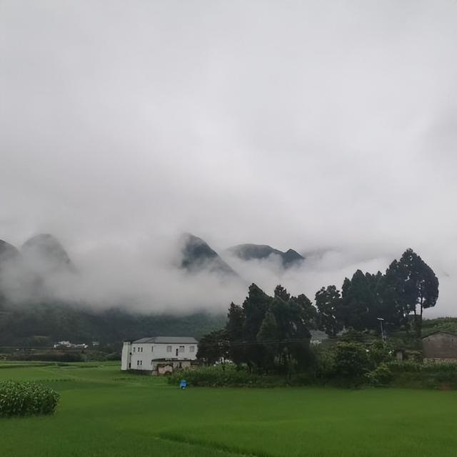 云筑观景民宿：万峰林间的慢境乌托邦