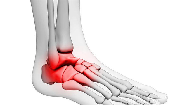 别再硬凑一万步了！研究发现：每天走够这个步数，既延寿又不伤膝