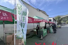 浉河区：“小包裹”让 茶叶香飘四方图片