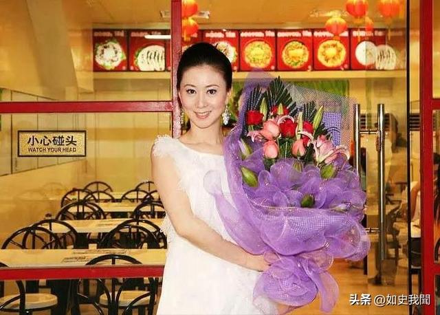 中国第一“裸模”汤加丽：走红后丈夫抛弃、父亲嫌丢脸，后来怎样