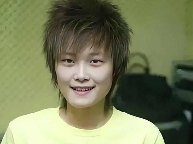 嫁法国老头真相大白6个月，41岁李宇春近况太意外，宋佳没说谎