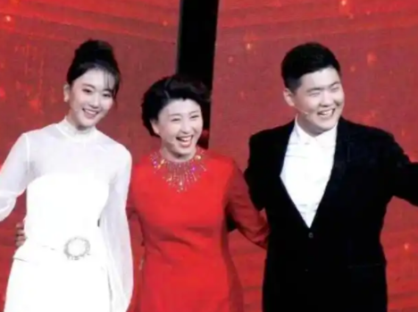 钱再多有什么用？闫学晶如今的现状，给所有53岁的女性提了个醒