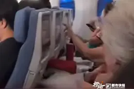 乘客投诉“国航机舱内30多度不开空调”，国航和机场回应图片