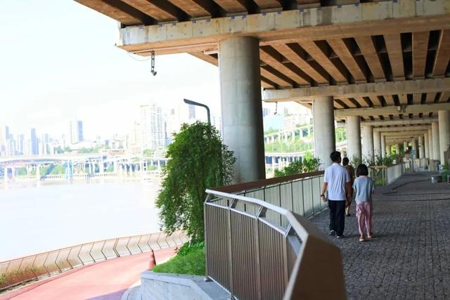 重庆“两江四岸”地图上新！4处打卡地可散步、遛娃