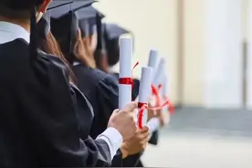 新《学位法》来了，学位论文不再非写不可？图片