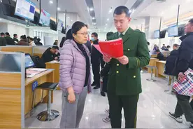 德州“春风行动”为退役军人送岗促就业图片