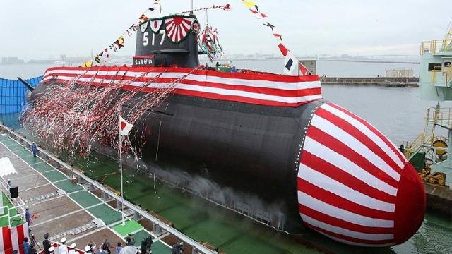 驻日大使馆警告话音未落，日本开出危险“首枪”，王毅给高市定性