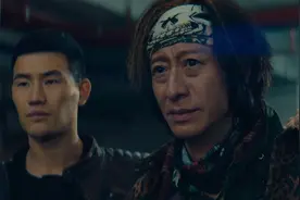 笑了！嘎子哥新片突破下线：时长只有65分钟，双腿追摩托跑16公里图片