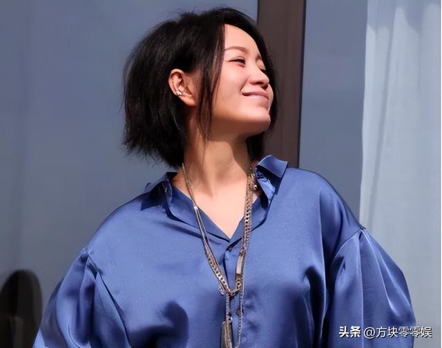 她连上5次春晚，私下却和恩师同居怀孕被骗流产，今57岁依然单身