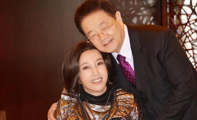 钱再多有什么用？75岁“风流妖精”刘晓庆，已经走上了另一条道路