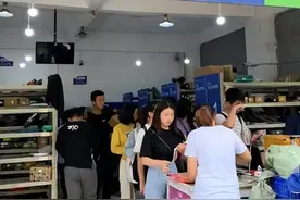 靠免费取件开遍全国，如今都在转让的菜鸟驿站，到底有什么猫腻？图片