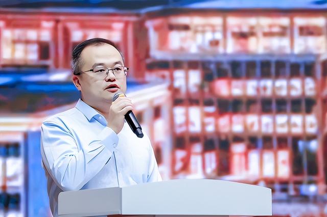 人工智能“职教百强”院校长走进华为，共探职教数智化转型新路径
