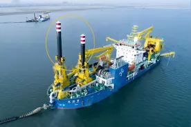 不好好在南海造岛，天鲲号和天鲸号这俩家伙，到底跑哪儿去了？图片