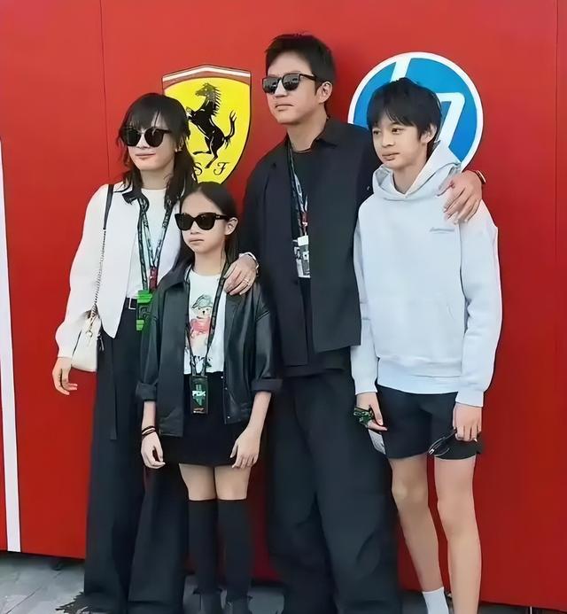 别丢人现眼了！明星夫妻圈钱上800个综艺，那点破事全国都看腻了
