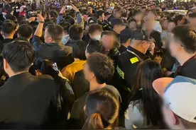 人人人！南京挤爆了！创历史高峰！图片