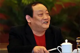 他花2亿买下一饭店，看见大堂内挂着一幅画，大喜：白捡一饭店图片