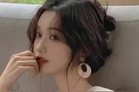 阮小咪模特照学生照好美，心动只有贴头皮丑造型，为什么不选牧辰图片