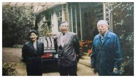1991年中央派人请张学良回大陆，张：回大陆可以	，但我有三个要求