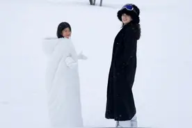 章子怡晒与女儿合照庆生，9岁醒醒长大了，辣妈萌宝全是高颜值图片