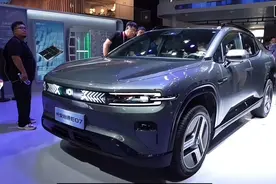 比奇瑞还狠，长安三大SUV齐发，四驱600匹+5米车长，比普拉多霸气图片