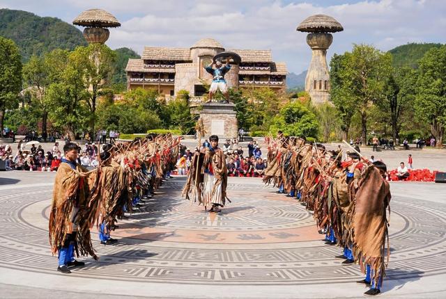 2025丹泉洞藏封坛文化节礼成：沉浸洞藏之旅，共鉴千年酒礼