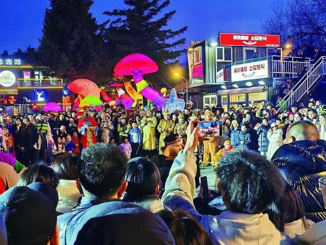 冰雪“牵手”中国年 “冷”资源撬动“热”经济