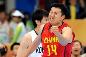 王治郅二婚妻子主持春晚！一袭红裙彰显美丽，为大13岁老公生女图片