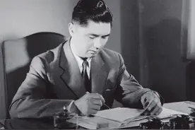 红色资本家荣毅仁89岁在北京逝世，留下的5个子女，今现状如何？图片