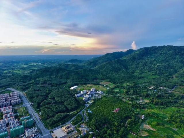 跟着“琼超”游昌江！这份「景点打卡攻略」请收好