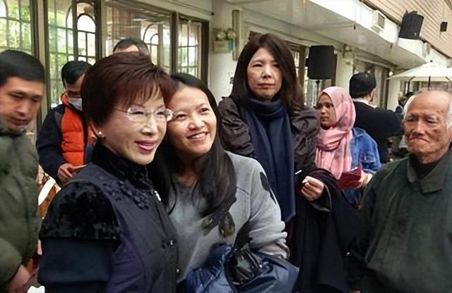 选举在即，郑丽文在“九二共识”后加了四个字	，不是“一中各表	”