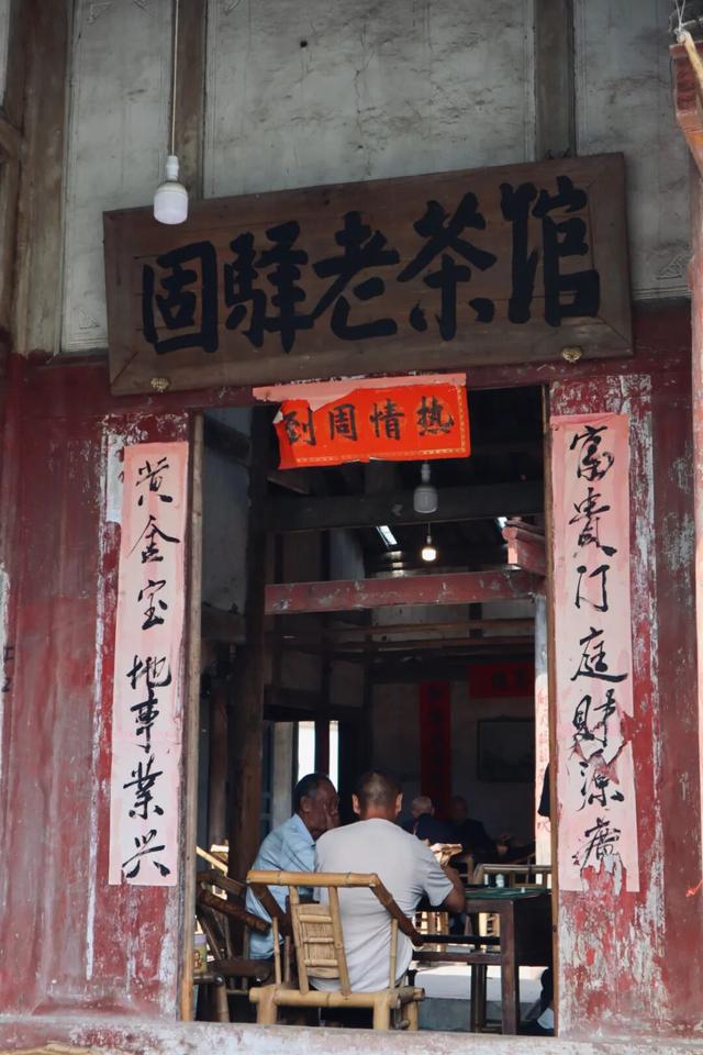 周末就冲！亲测3条被严重低估的徒步线，林海吸氧峡谷石窟！全部免费最快40min飙拢！