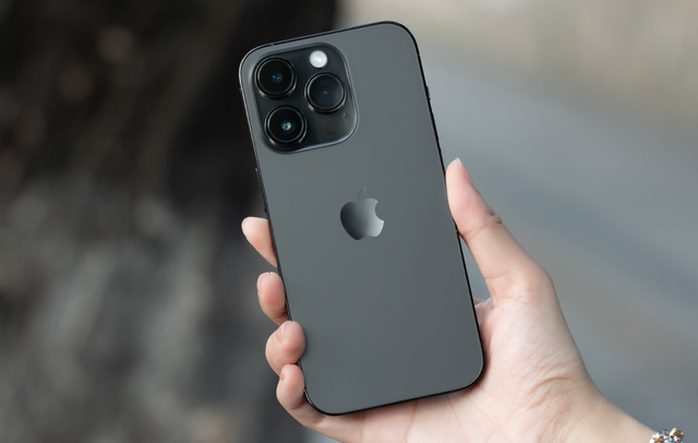 公认“极具亮点”的3款iPhone手机，做工好系统流畅，用到2031年
