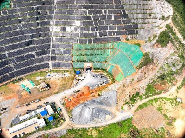 国内首个水平式隧洞储氢项目主洞爆破成功！