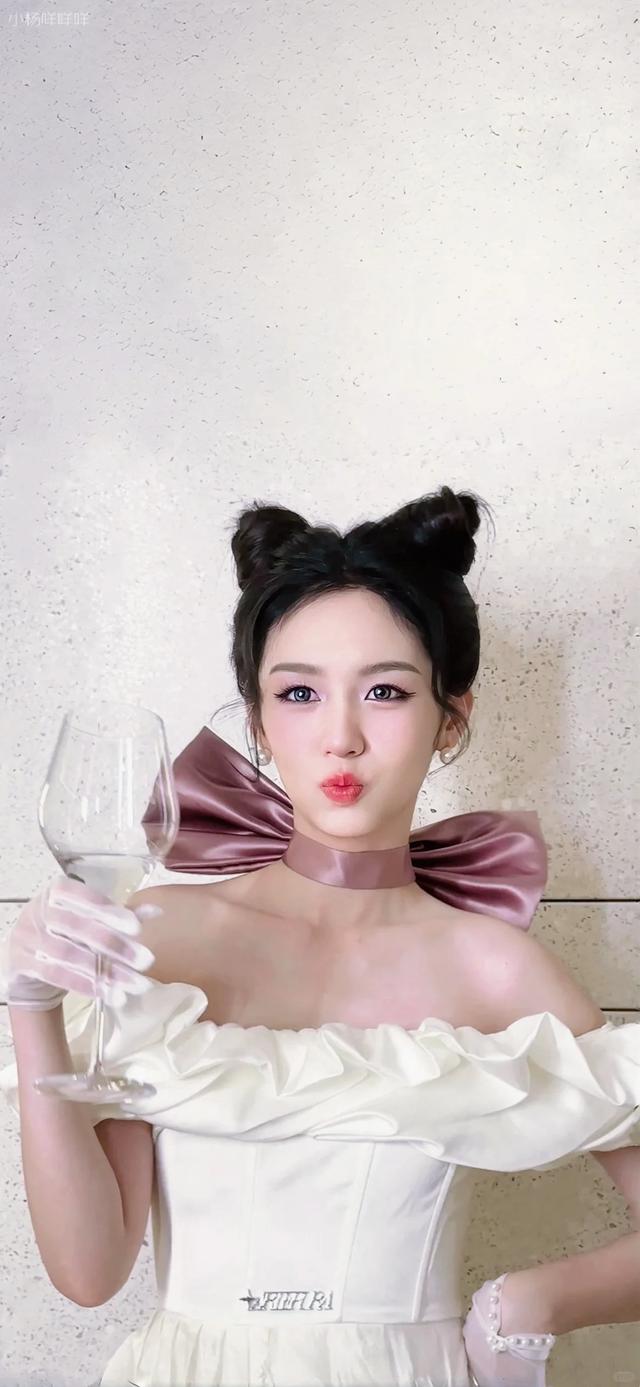 这也太好看了吧爱了爱了#周也[话题]# #汤姆猫的女朋友[话题]#