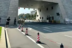 比清华还难考的5所大学图片