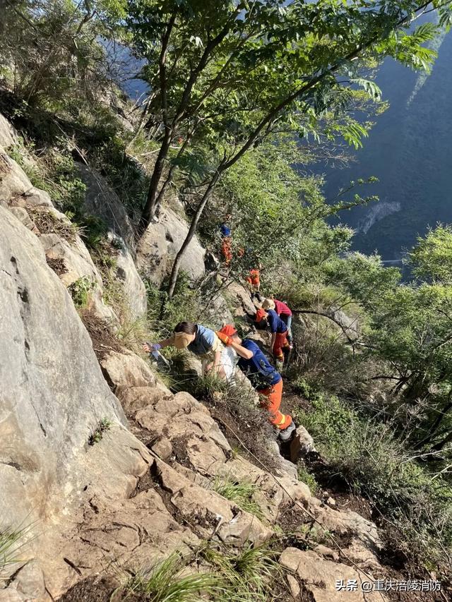 【救援】登山寻乐莫忘险 量力而行护平安