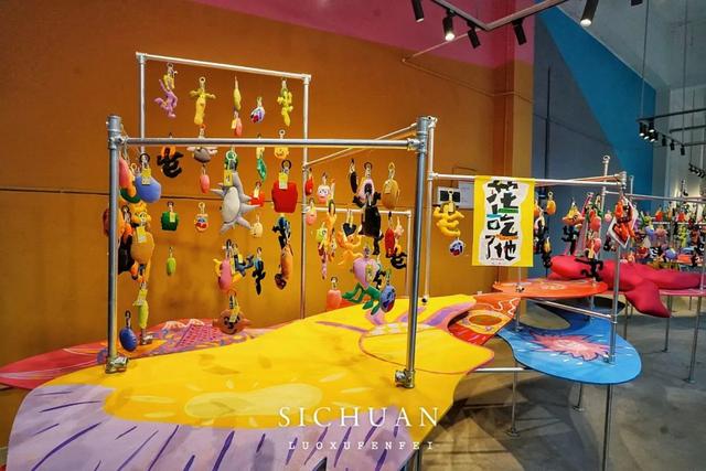 谁说来自贡只能看灯会？这个人少好吃的城市实在太好玩了