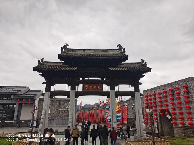 我体会到按顺序游“徽州古城”才有助于了解其丰富内涵