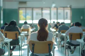 关于公布山西省2025年度考试录用公务员笔试成绩公告图片