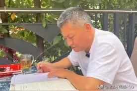 后续来了，“梁实”四川57岁大叔 28次高考！明年继续高考 评论炸锅图片