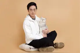 我90后四川人，帮4万只猫找到新家，救3000只被困的猫，只因愧疚图片