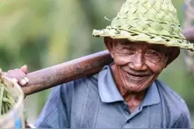 1950年1960年出生的人，现在终于享福了，以后的养老不用发愁了！图片