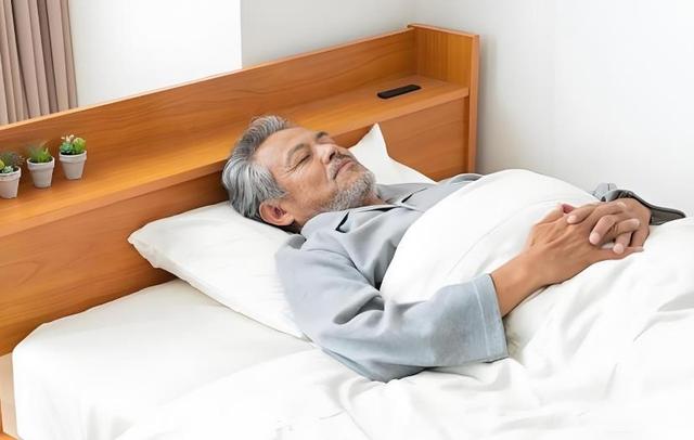 北大研究发现：喜欢夜跑的人，健康指数是爱晨练的人的10倍不止？