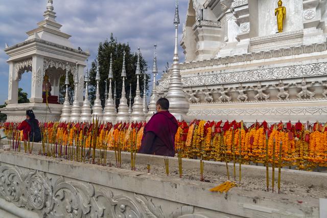 云南版纳：一座具有深厚佛教文化底蕴的寺庙
